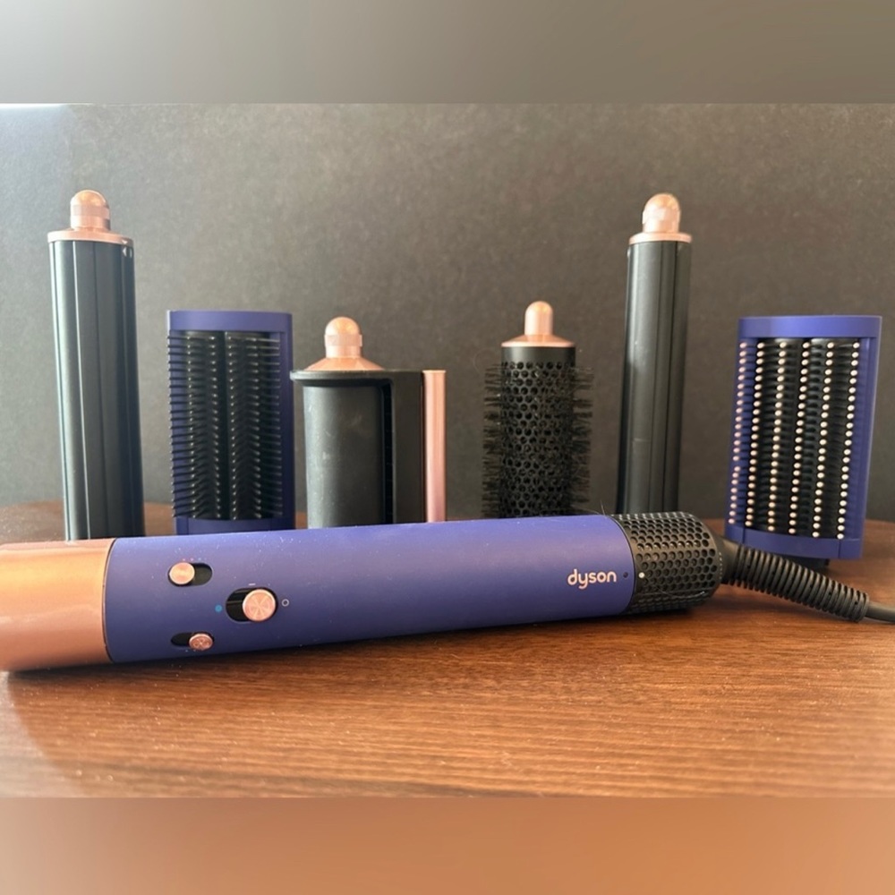 Dyson Blow Dryer Air Wrap Long (with original box and packaging)